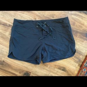 Patagonia Wayfarer Sorts Size 8